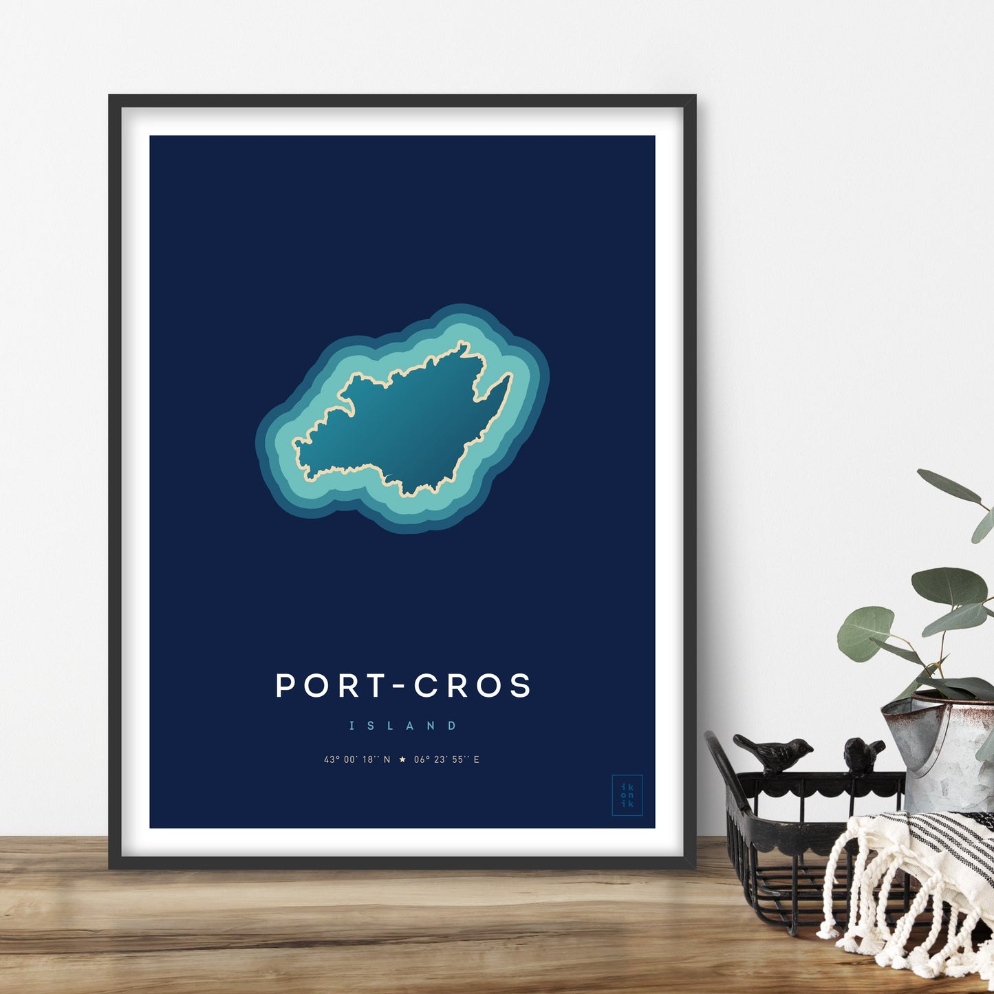 Poster déco de l'île de Port-Cros vue du ciel. © ikonik