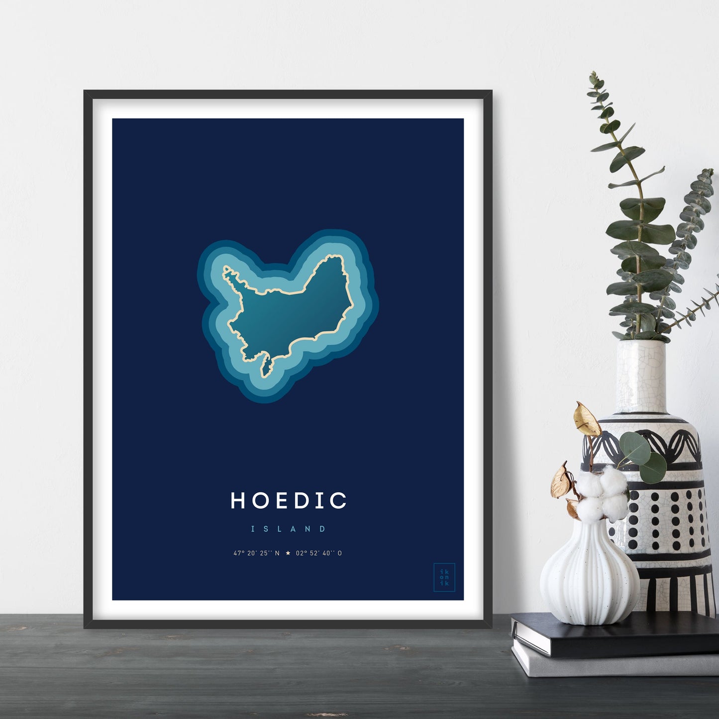 Poster déco de l'île d'Hoedic vue du ciel. © ikonik