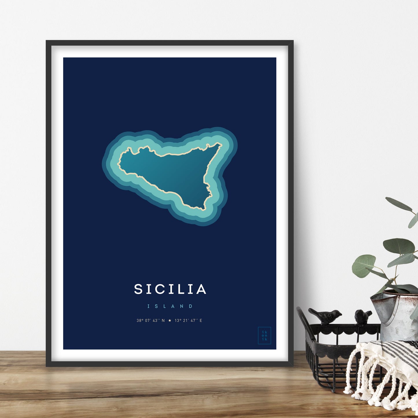 Poster déco de l'île de la Sicile vue du ciel. © ikonik