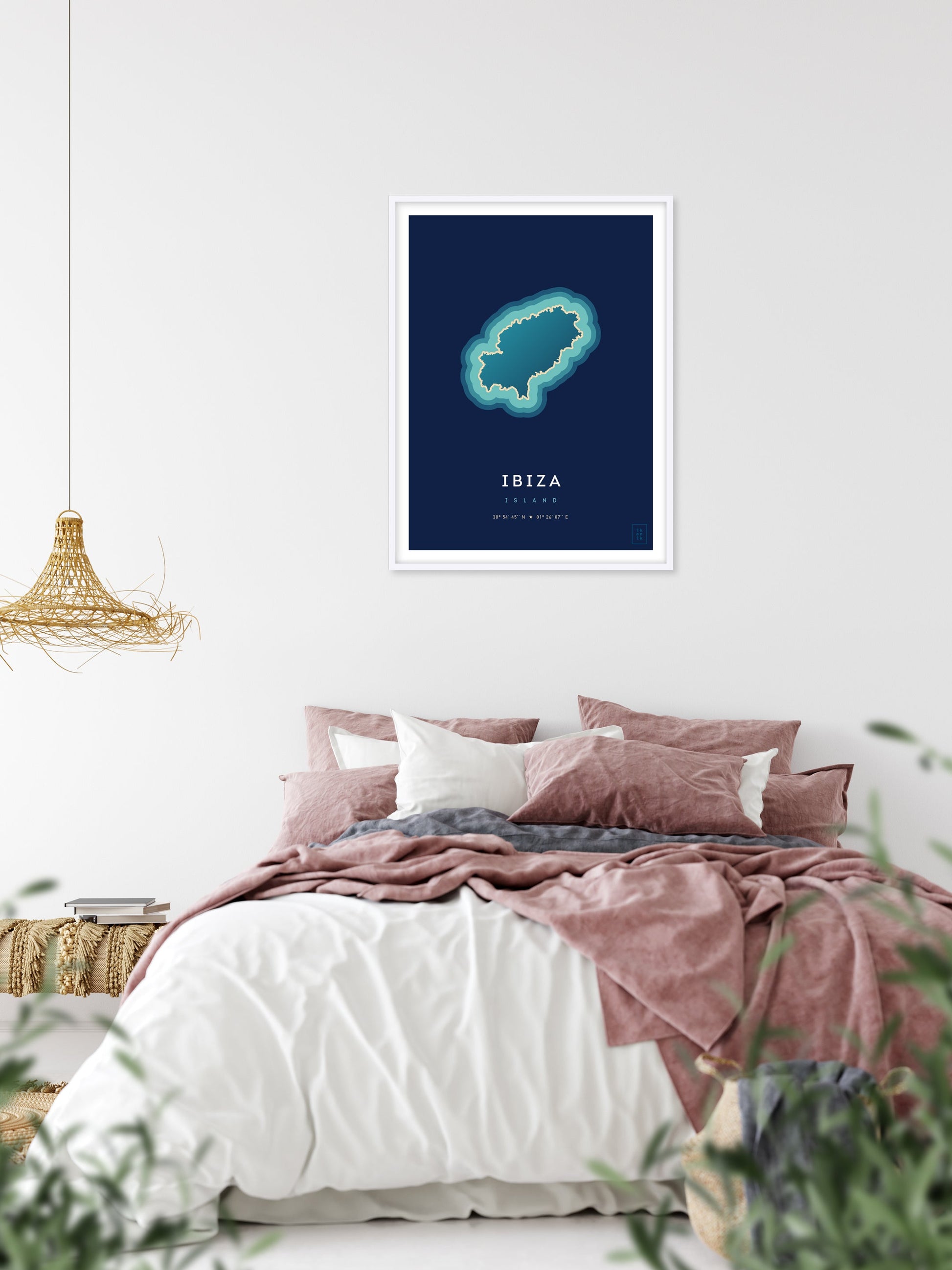 Poster déco de l'île d'Ibiza vue du ciel. © ikonik