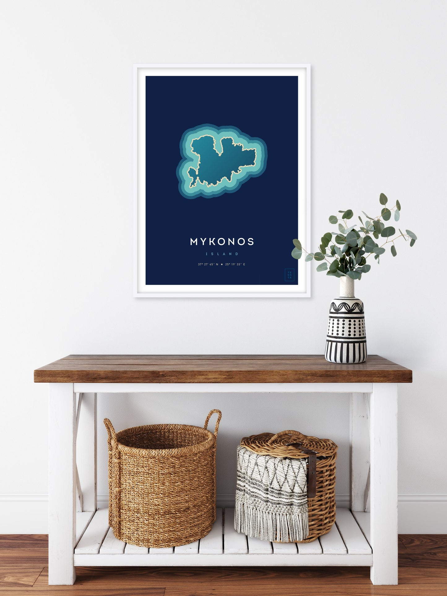 Poster déco de l'île de Mykonos vue du ciel. © ikonik